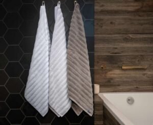 Unisex froté osuška Essential